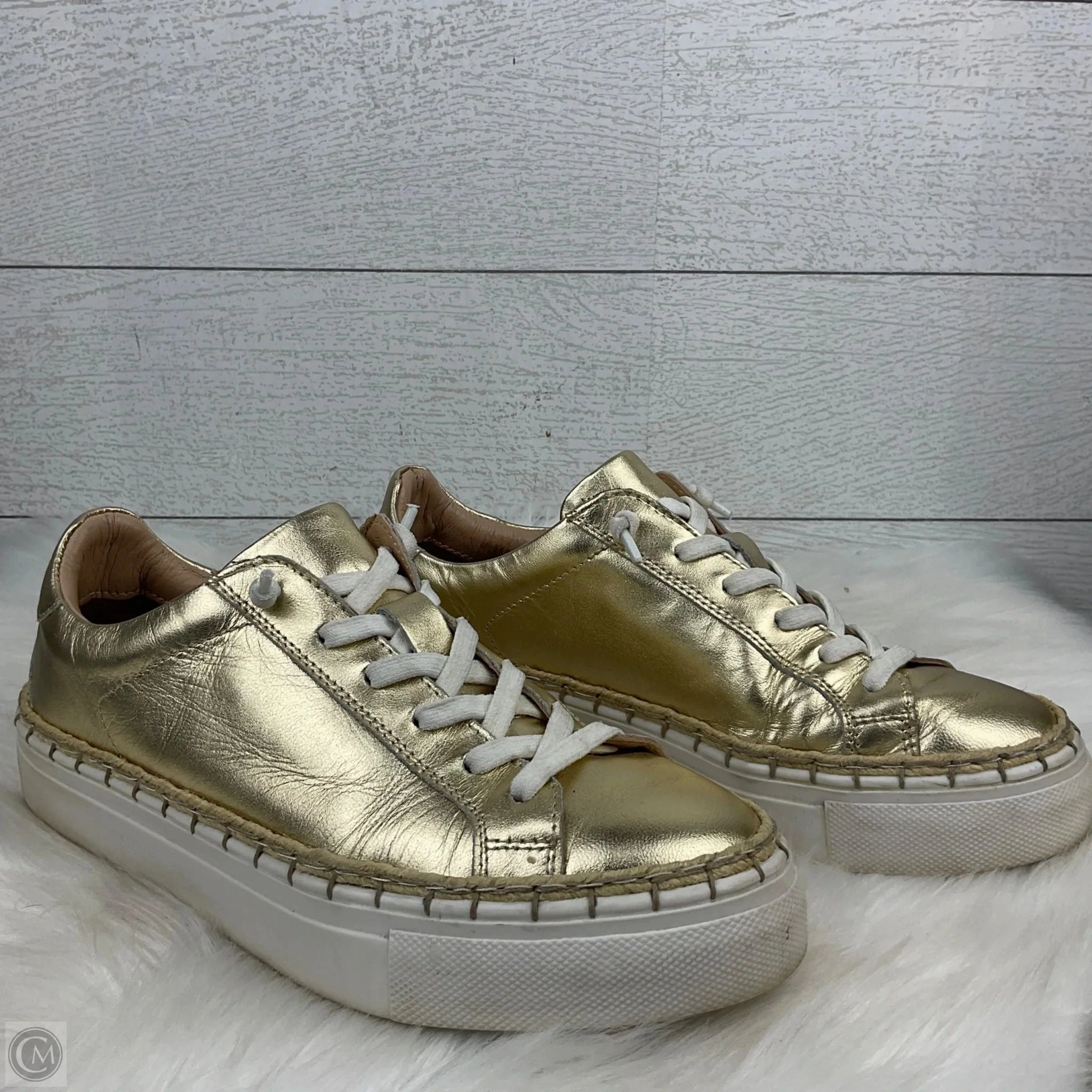 Best Shoes For Casual Outfits Shoes Sneakers By Diba In Gold, Size: 8