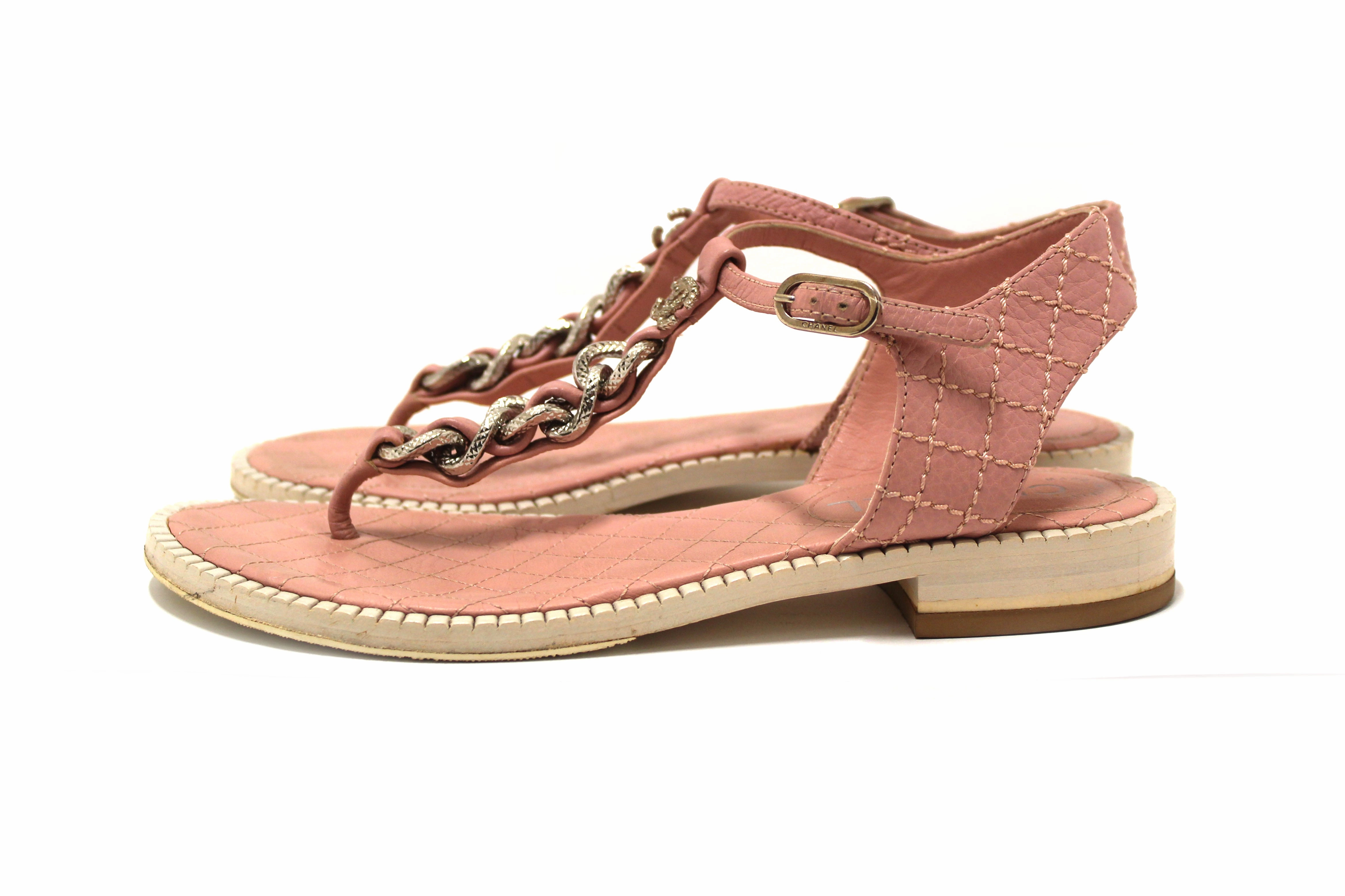 Chanel Pink Quilted Leather Chain Link Thong Flat Sandals Size 37 Durable Business Casual Shoes