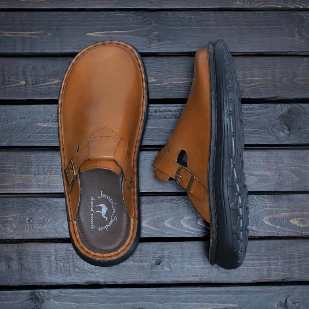 Cushioned Sandals Sawyer - Leather Clog-Toe Sandal | Honey