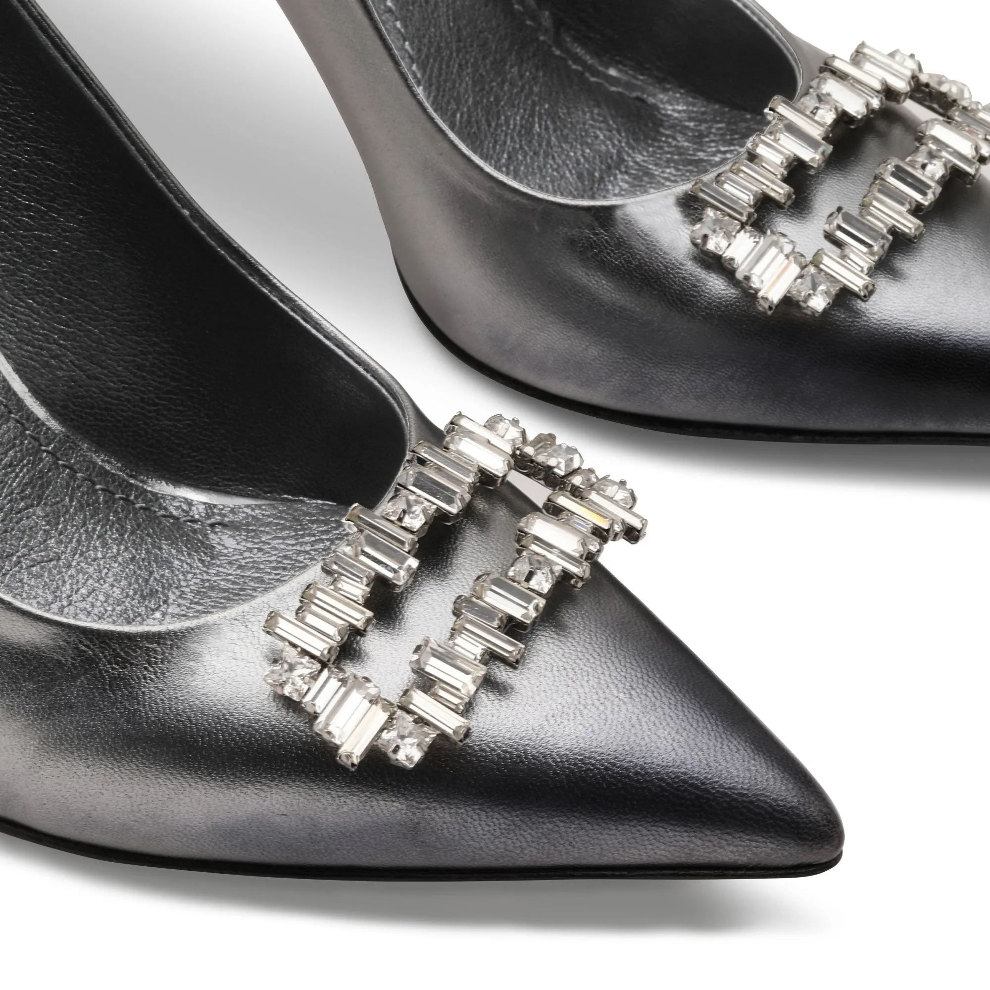 Women's Metallic Silver Leather Pump Shoes To Wear With Business Casual