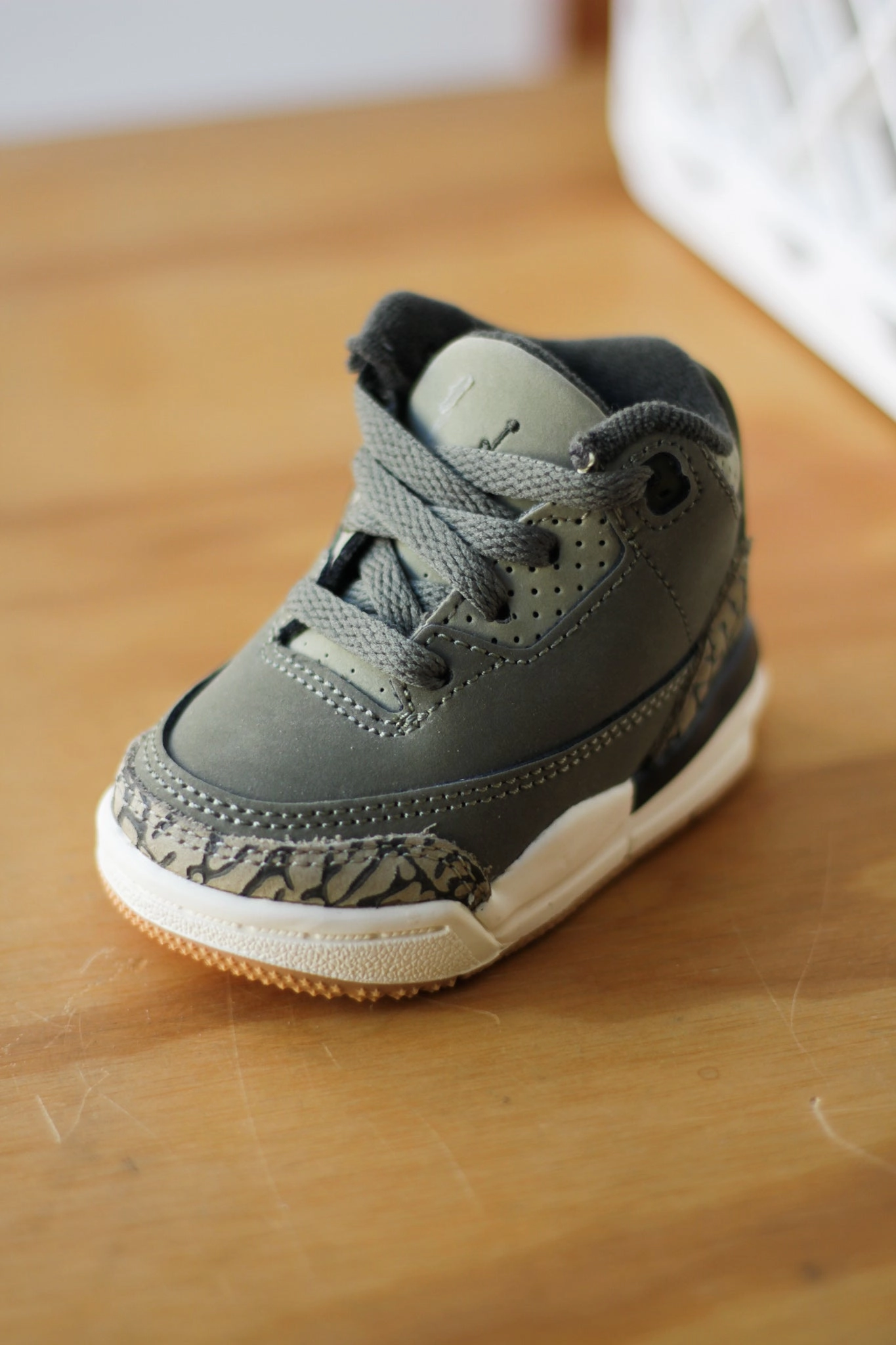 JORDAN 3 RETRO (TD)  "MEDIUM OLIVE/SEQUOIA-NEUTRAL OLIVE-SAIL" Abound Sneakers