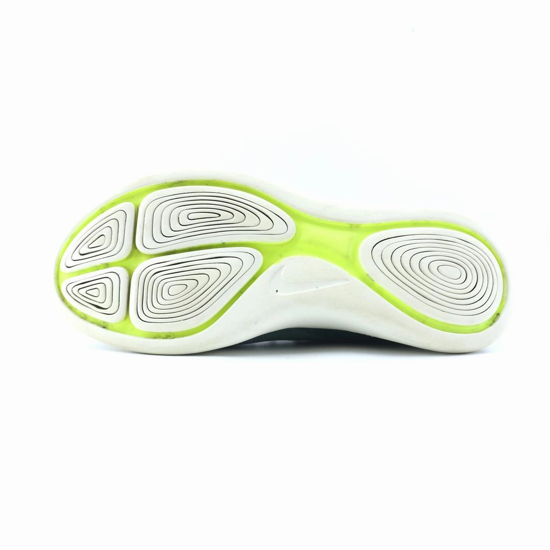 NIKE  LUNARCHARGE Nike Shoes With White Swoosh