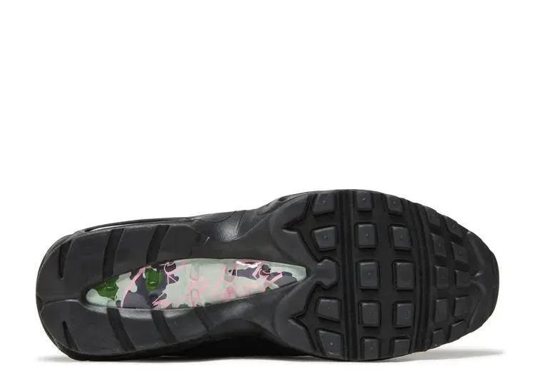 Nike Air Max 95 Corteiz Pink Nike Lebron Xxii Basketball Shoes