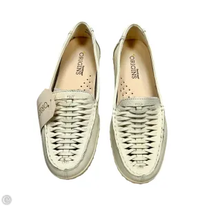 Shoes Flats By Bare Traps In Ivory, Size: 5 Shoes For Casual Trousers