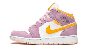 Feet Sneakers Air Jordan 1 Mid Arctic Pink