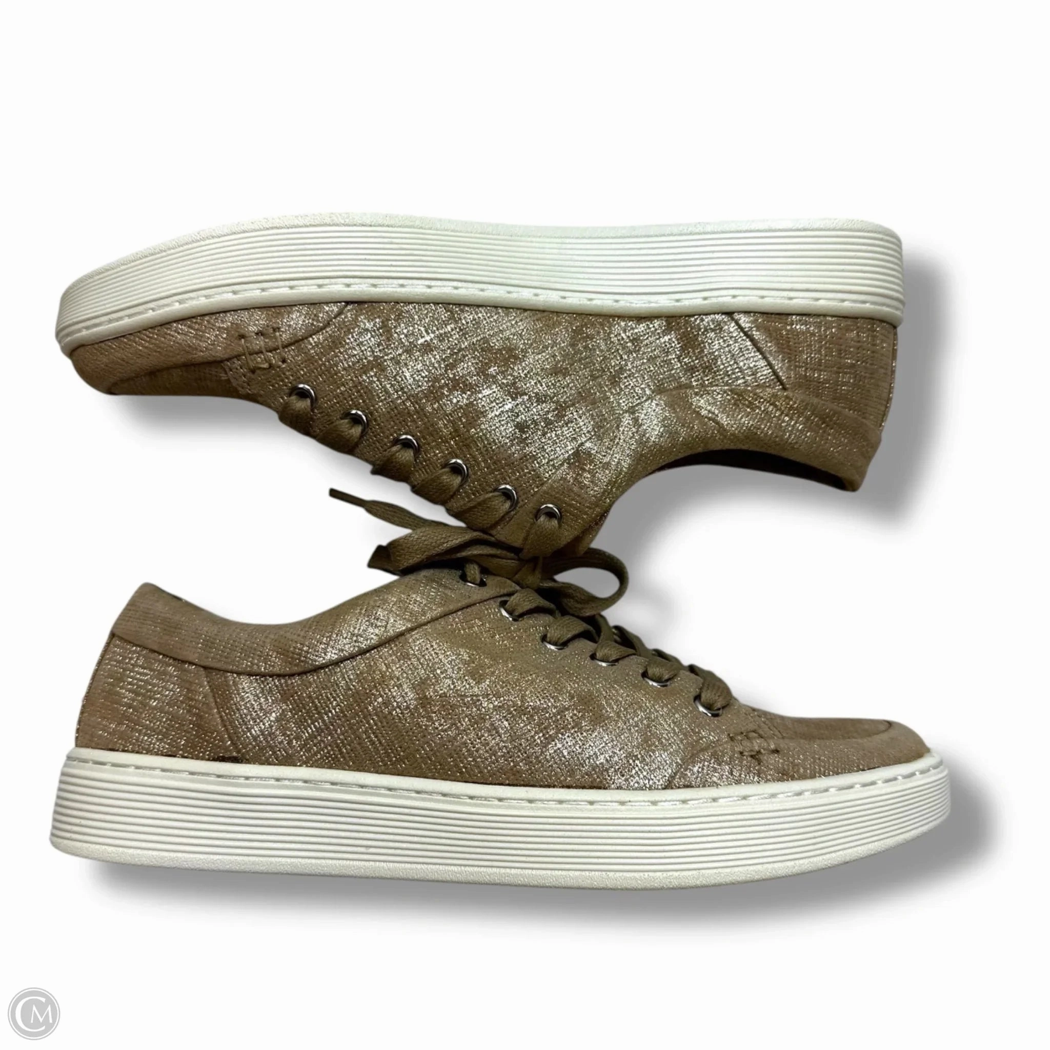 740 Casual Shoes Sneakers By Sofft In Gold, Size: 11