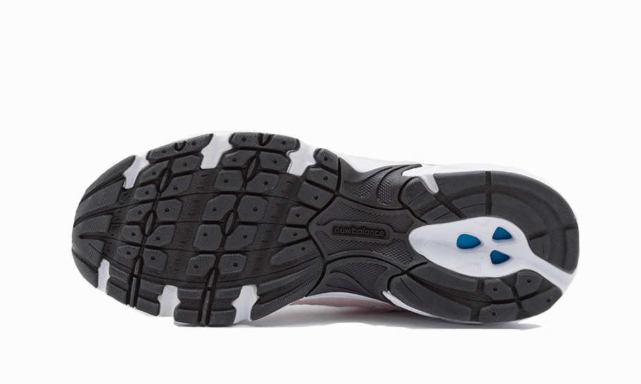 New Balance 511 New Balance 530 Stone Pink