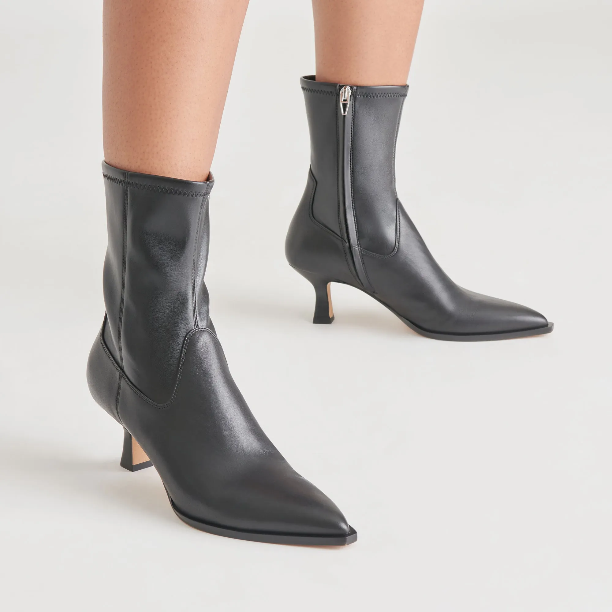 ARYA BOOTS BLACK LEATHER Strike Boots