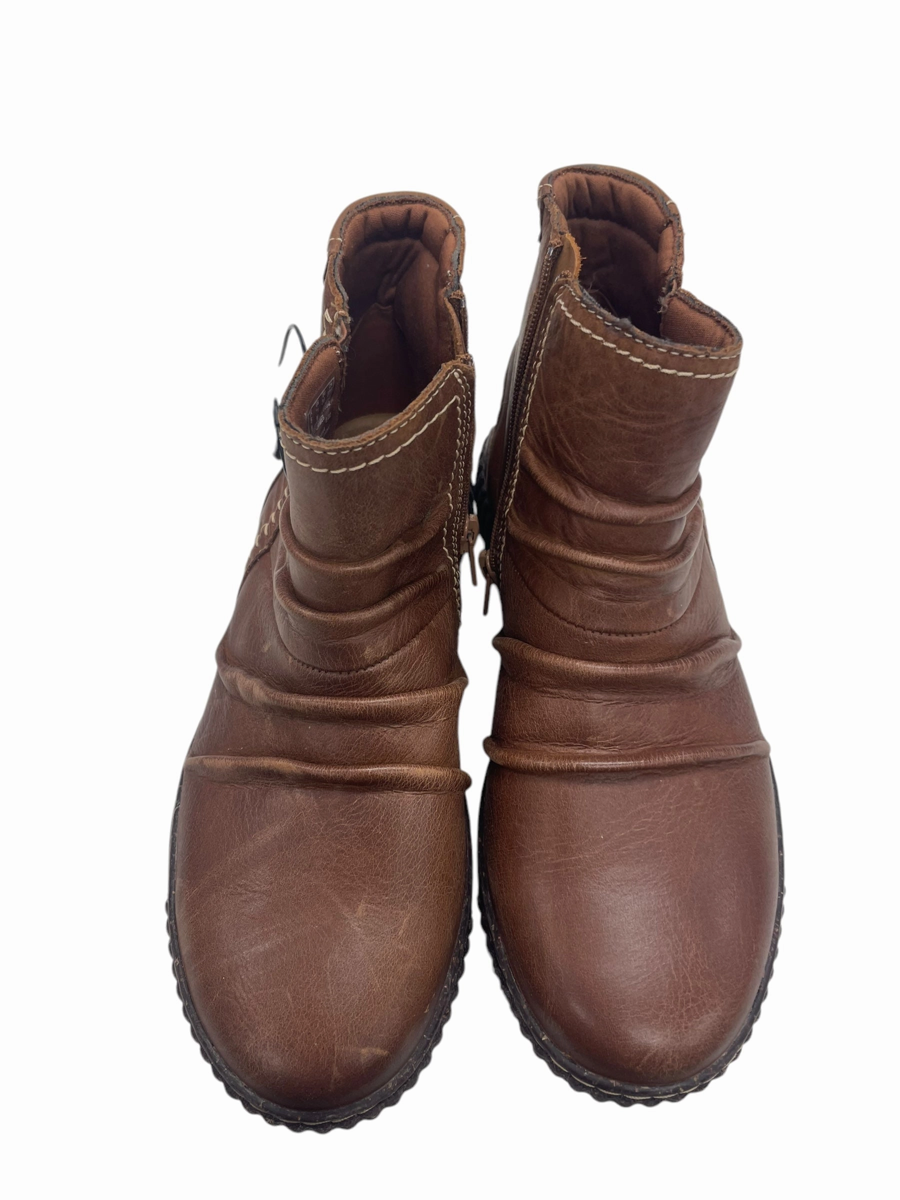 Durangos Boots Boots Ankle Flats By Clarks In Blue, Size: 7.5