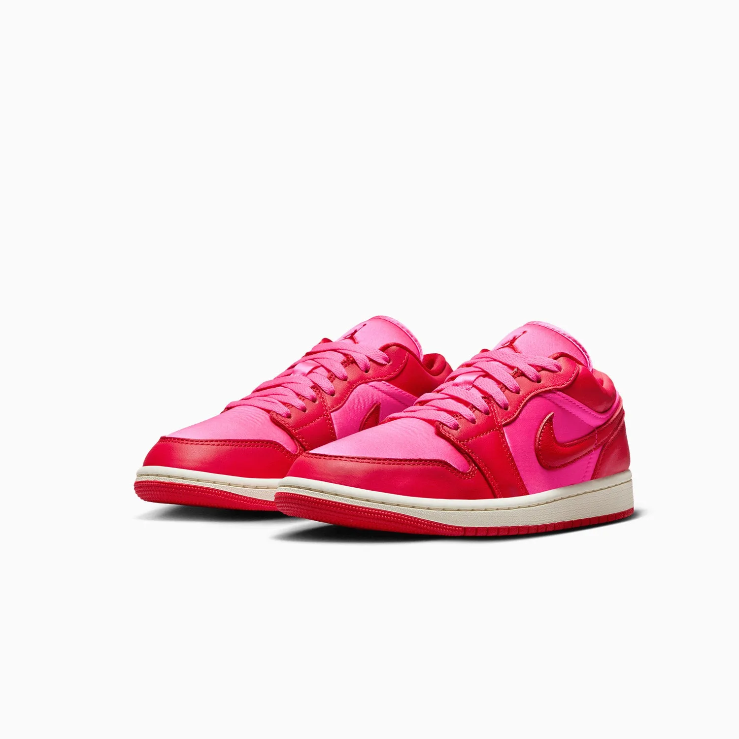 Work Shoes Sneakers Women's Air Jordan 1 Low SE "Pink Satin"