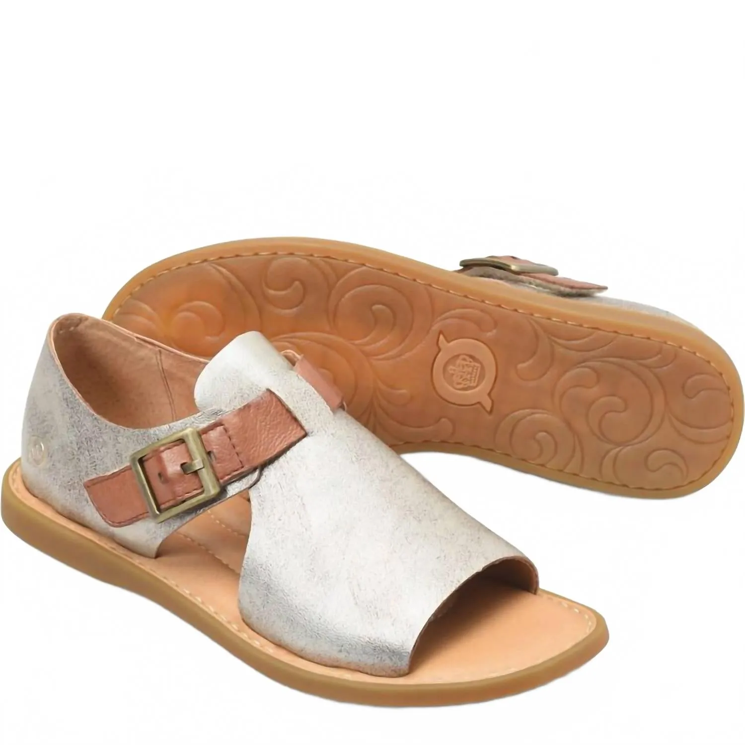 Women's Ivey Flat Sandals In Light Gold Panna Cotta Metallic Doc Martens Sandals