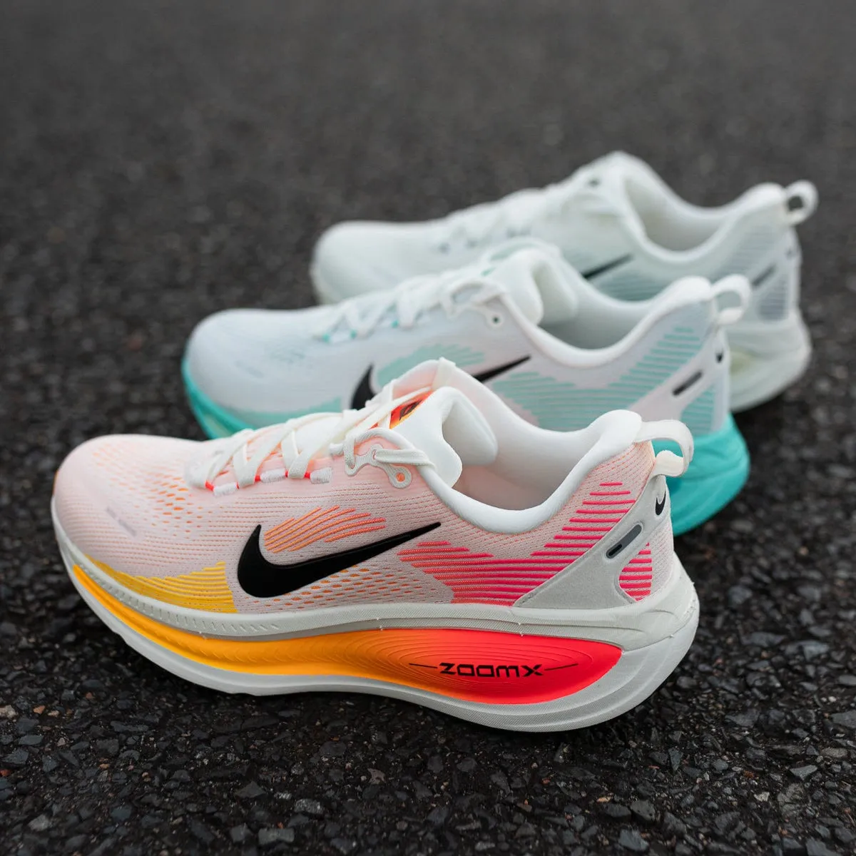 Womens Nike Vomero 18 Nike Reverse Swoosh Shoes