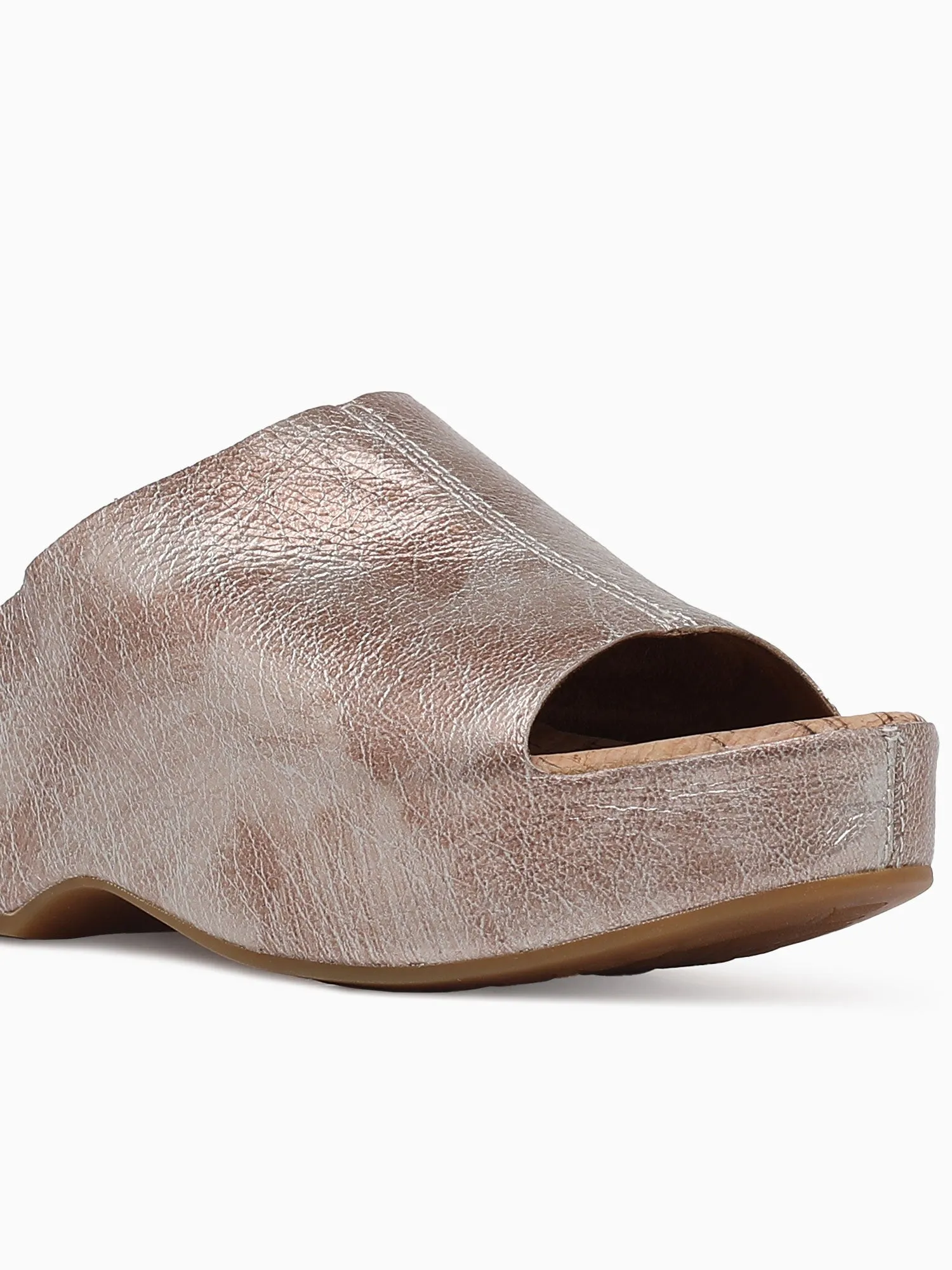 Puma Inhale Essentials Casual Shoes Yazmin Lt  Gold Met Leather